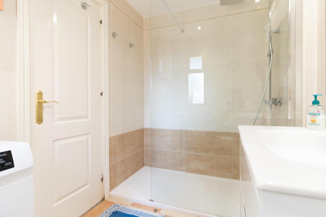 Apartmán Romana Playa Studio With Sea View Marbella Exteriér fotografie